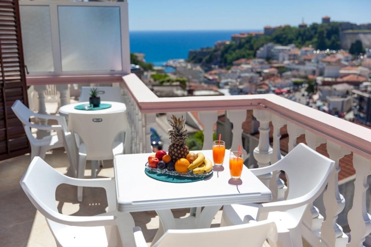Castello Apartments Улцинь Экстерьер фото