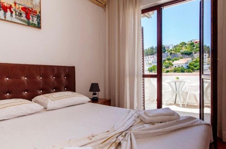 Castello Apartments Улцинь Экстерьер фото
